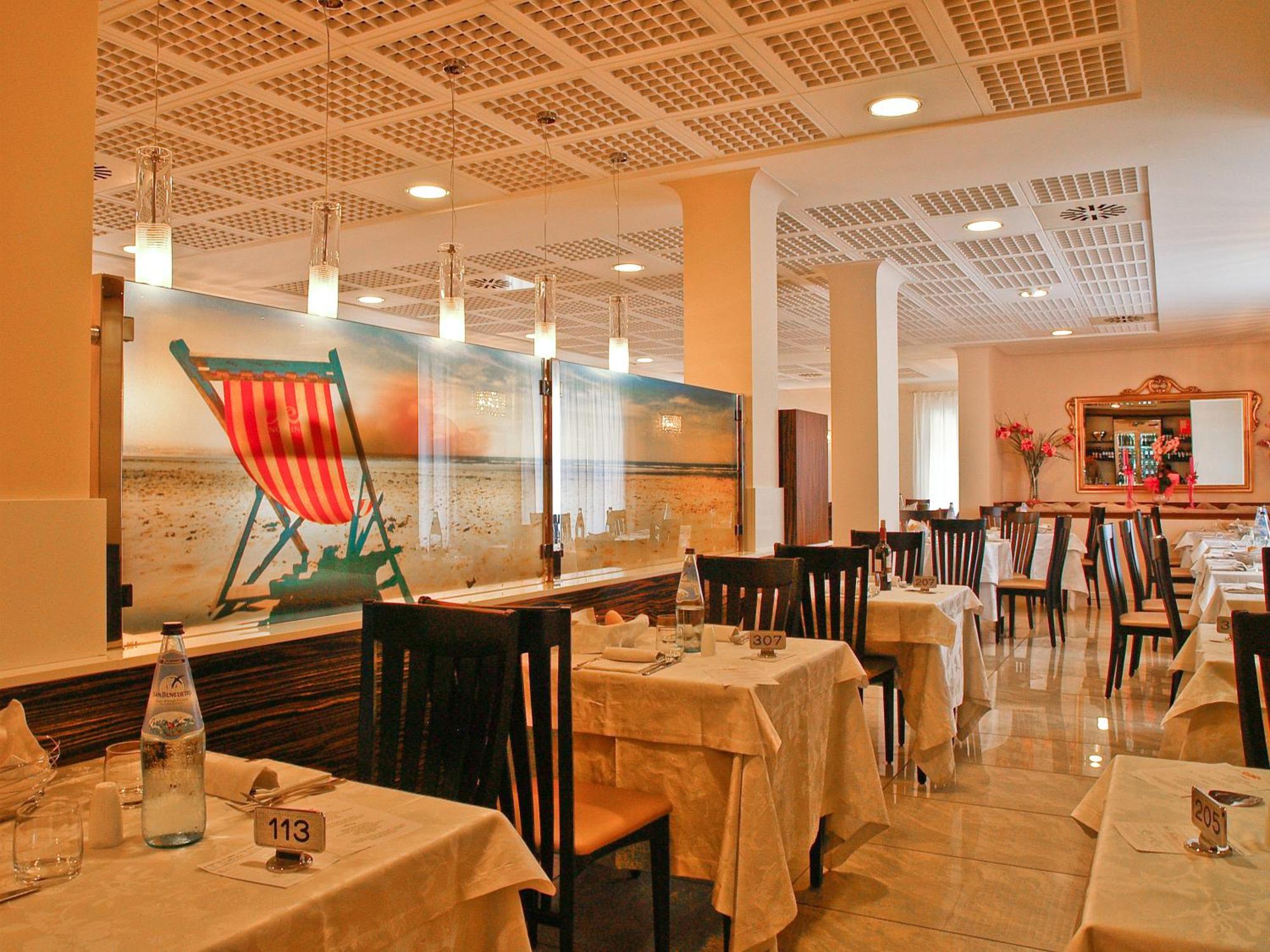 Hotel Villa Angelina Bibione Dış mekan fotoğraf