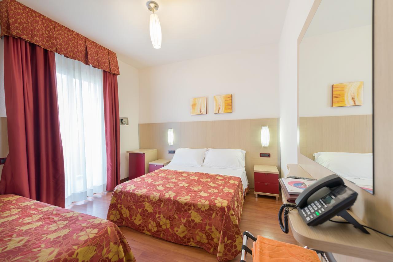 Hotel Villa Angelina Bibione Dış mekan fotoğraf